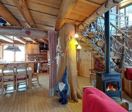 Mishka Chalet Tendon