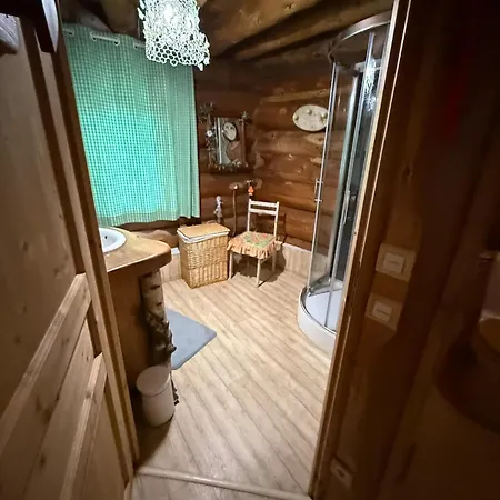 Chalet Mishka Tendon